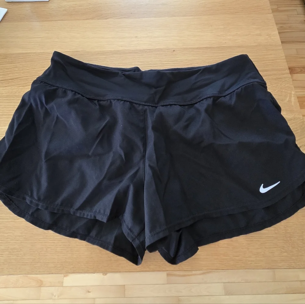 Nike Women's Athletic Black Swim Shorts Size Medium - Picture 1 of 5